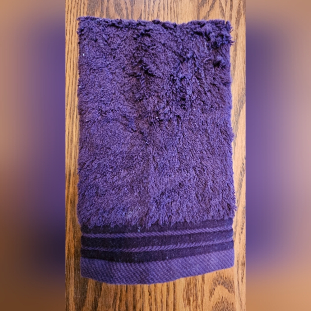 Palais Royale Hotel Hand Fingertip Towel Cotton Violet Purple